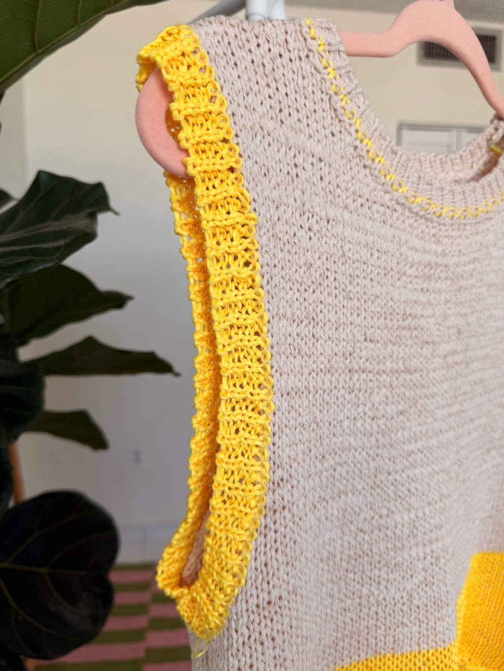 Zara Yellow and Cream Knit VEST - Picture 8 of 13